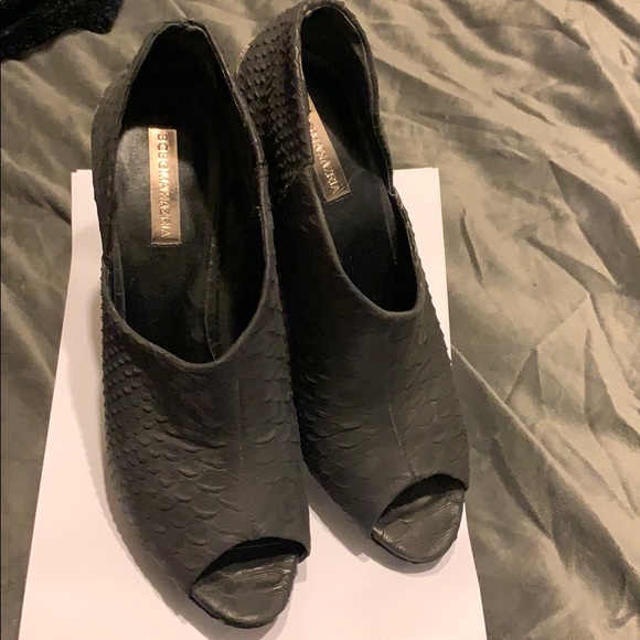 Beautiful Heels 👠 ❤️❤️ - Picture 3 of 8